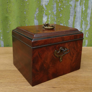 Chippendale mahogany tea caddy 1