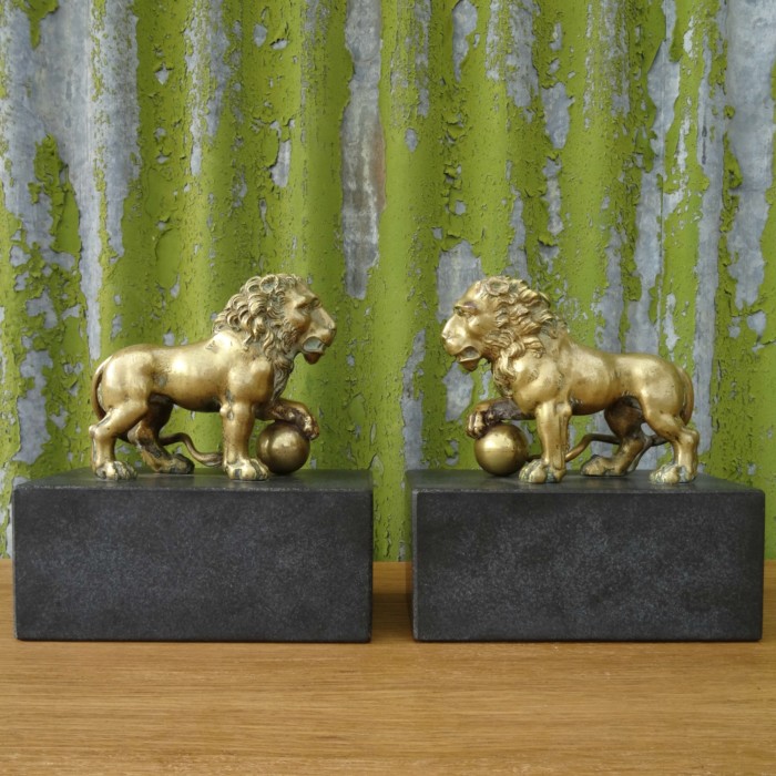 Pair of Bronze Medici Lions (1)