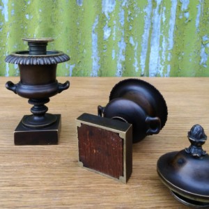 Bronze urns (5)