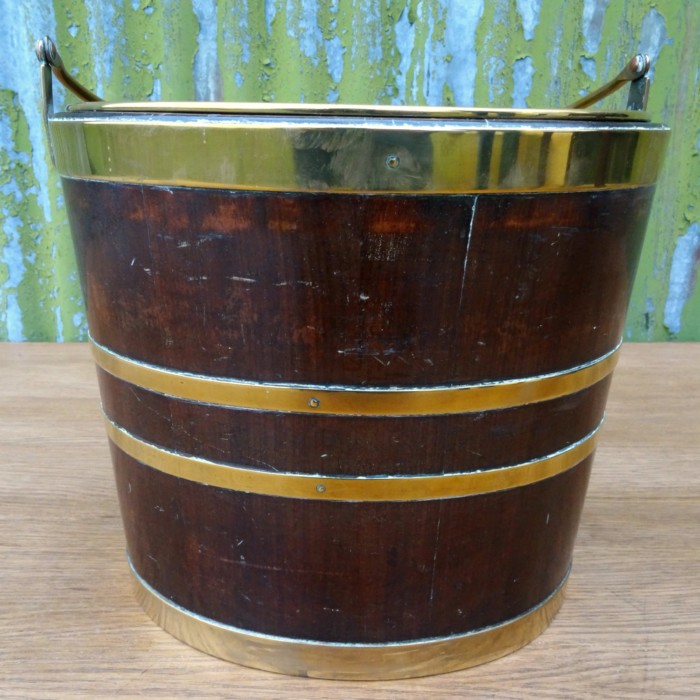Mahogany bucket (2)