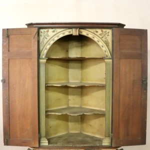 Oak Cupboard (6)