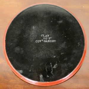 Clay Papier-mâché Waiter (7)