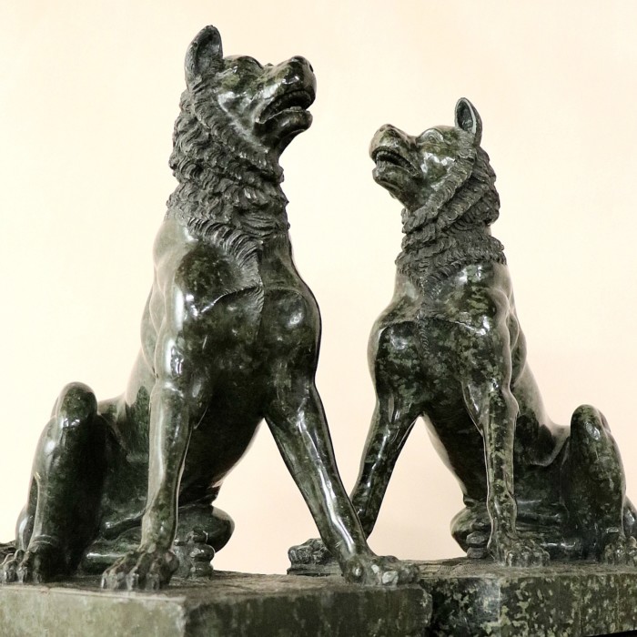 Large Serpentine Roman Dogs (3)