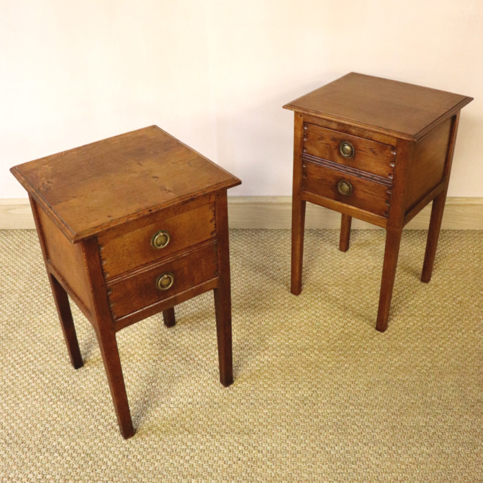 Pair of Gordon Russell Oak Bedside Chests (2)