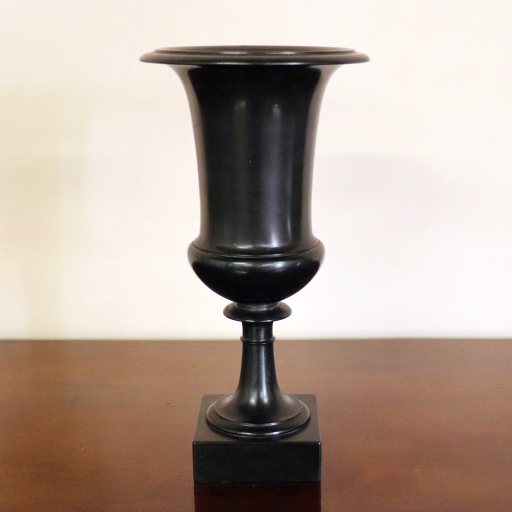 Ashford Marble Urn (1)