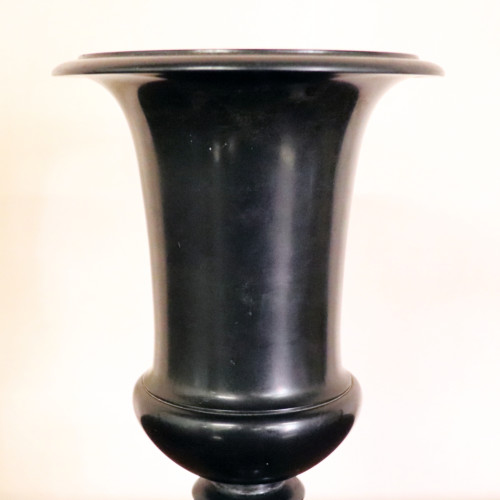 Ashford Marble Urn (4)