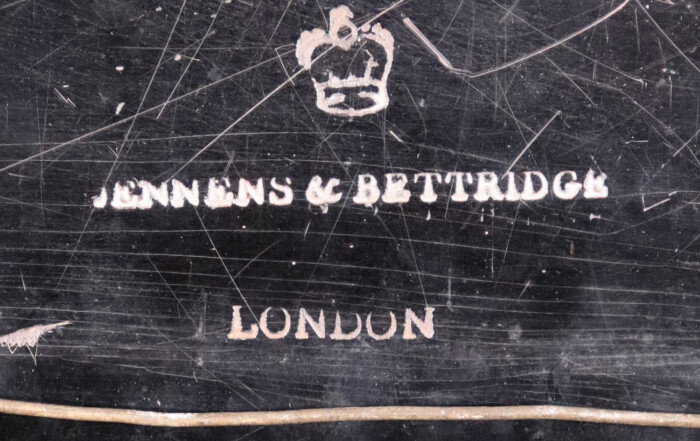 Set of Four Jennens & Bettridge Papier-mâché Trays (6)