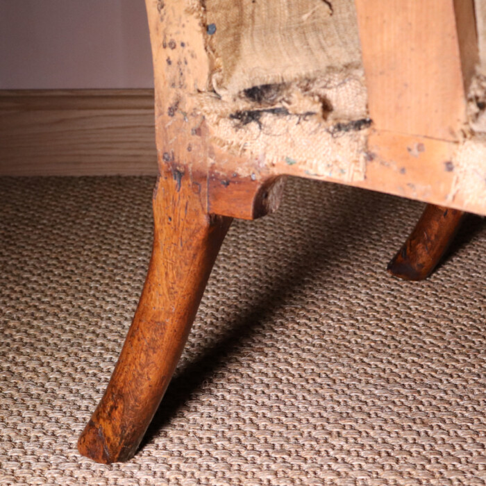 Salisbury Wing Armchair (10)