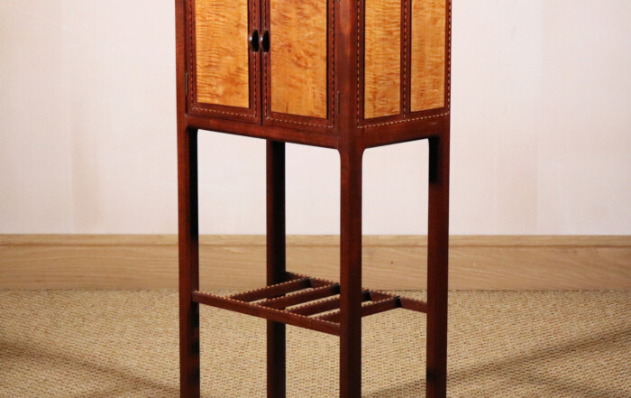Chipping Campden Cabinet on Stand (7)