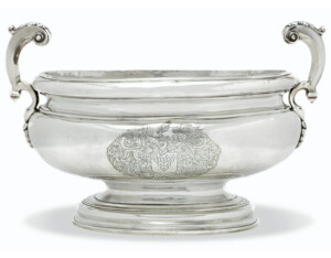 Large Chinese Wine Cistern (12)