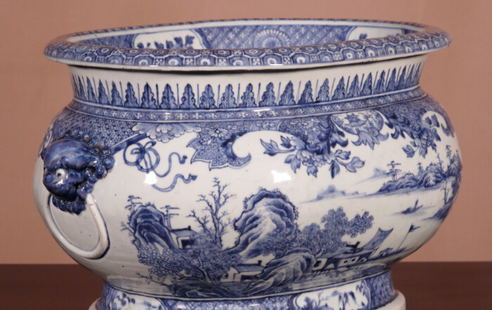Large Chinese Wine Cistern (8)