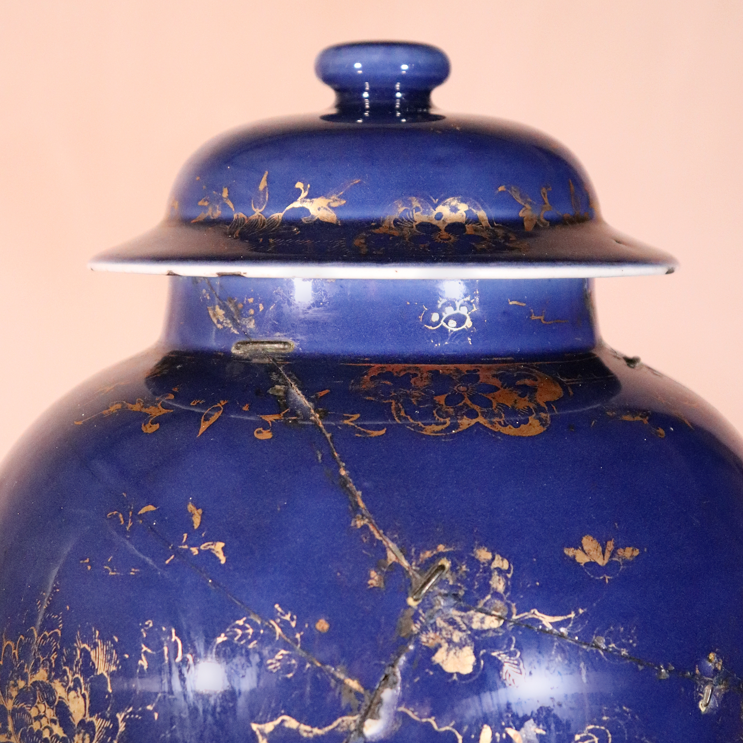 Chinese Jar and Cover (4)