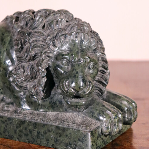 Pair of Serpentine Canova Lions (5)