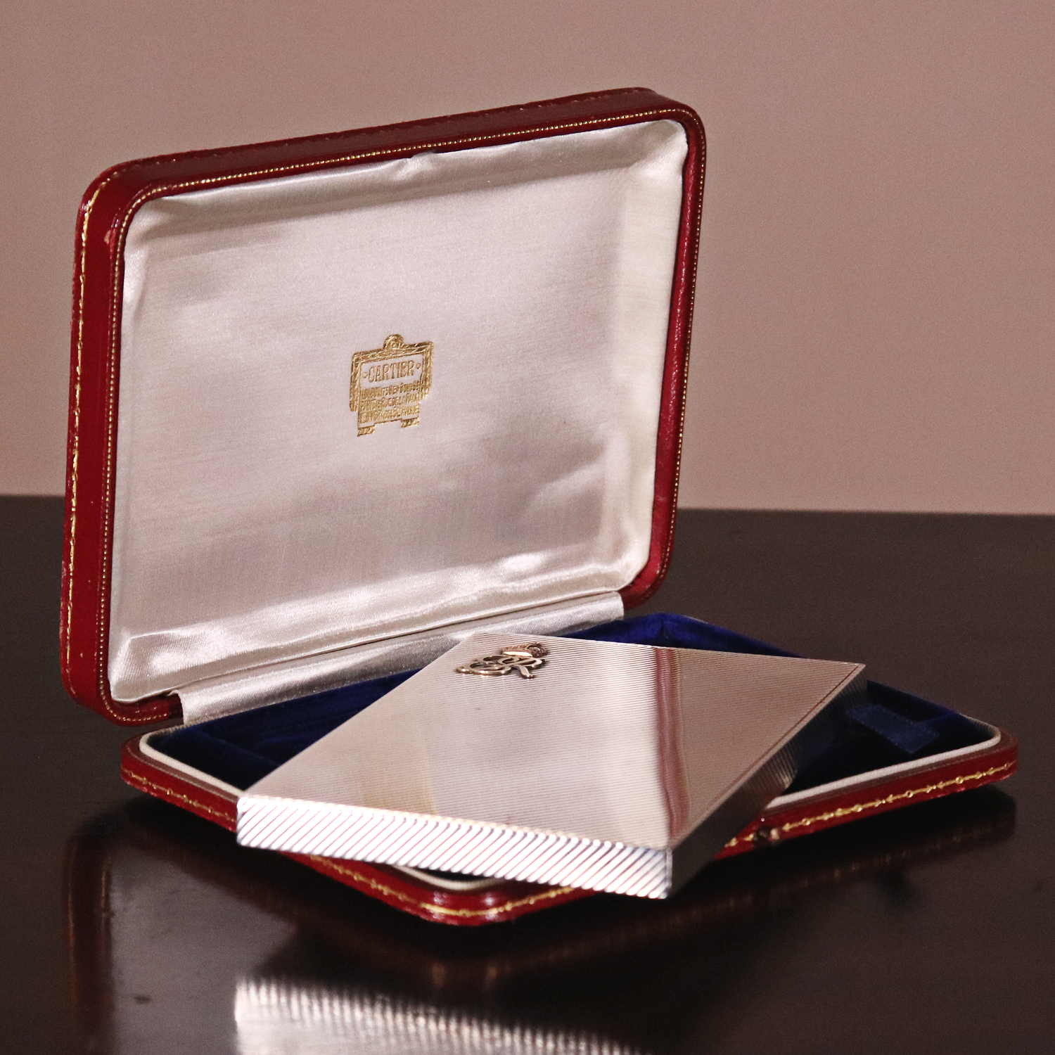 The Queen Mother’s Notelet Case (17)