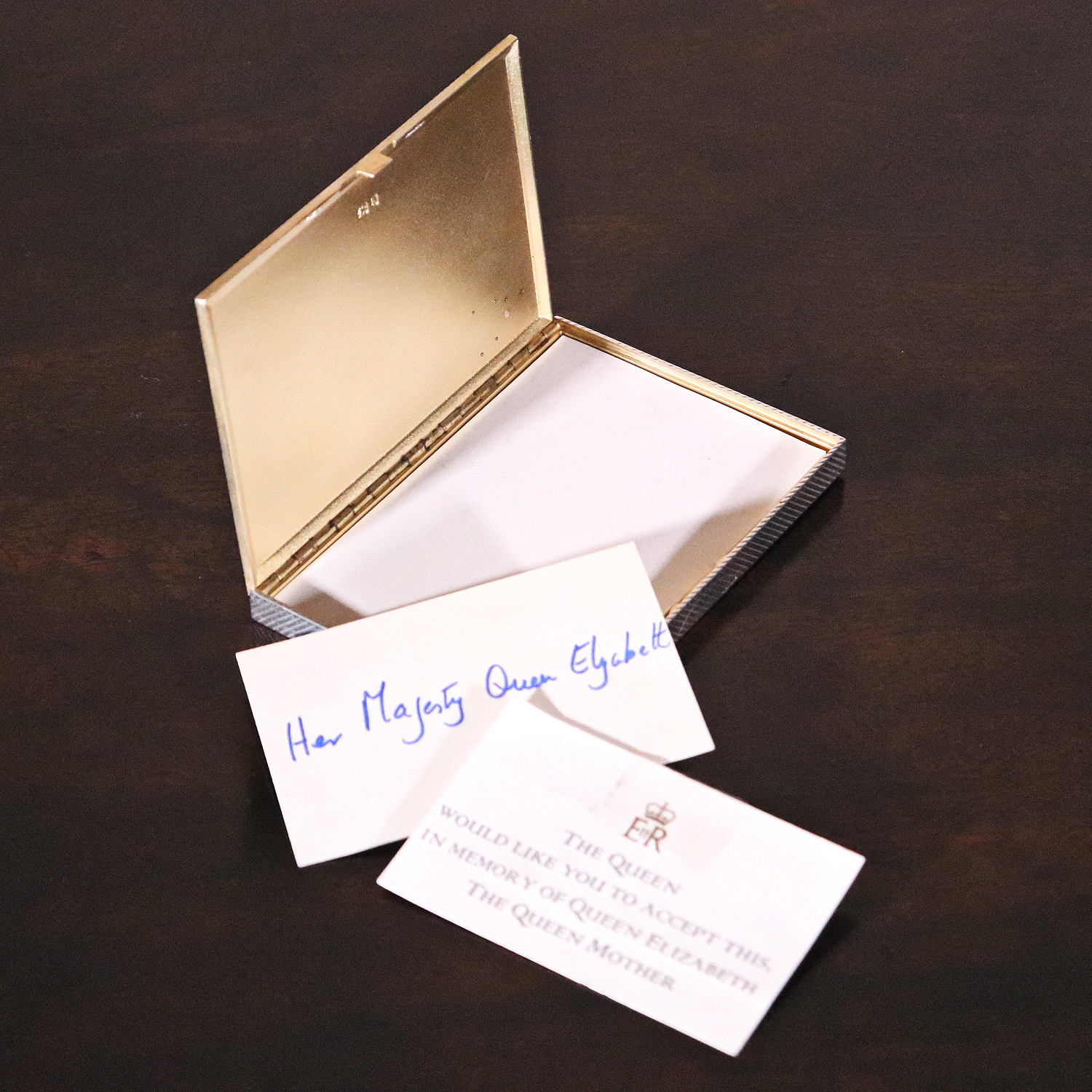 The Queen Mother’s Notelet Case (9)